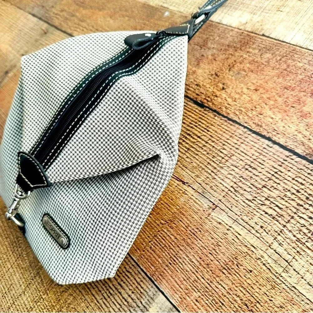 Esprit 90’s Vintage Houndstooth Convertible Backpack